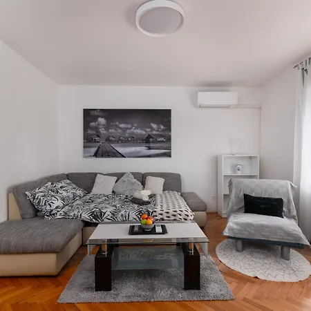 Milijana Apartment Fazana